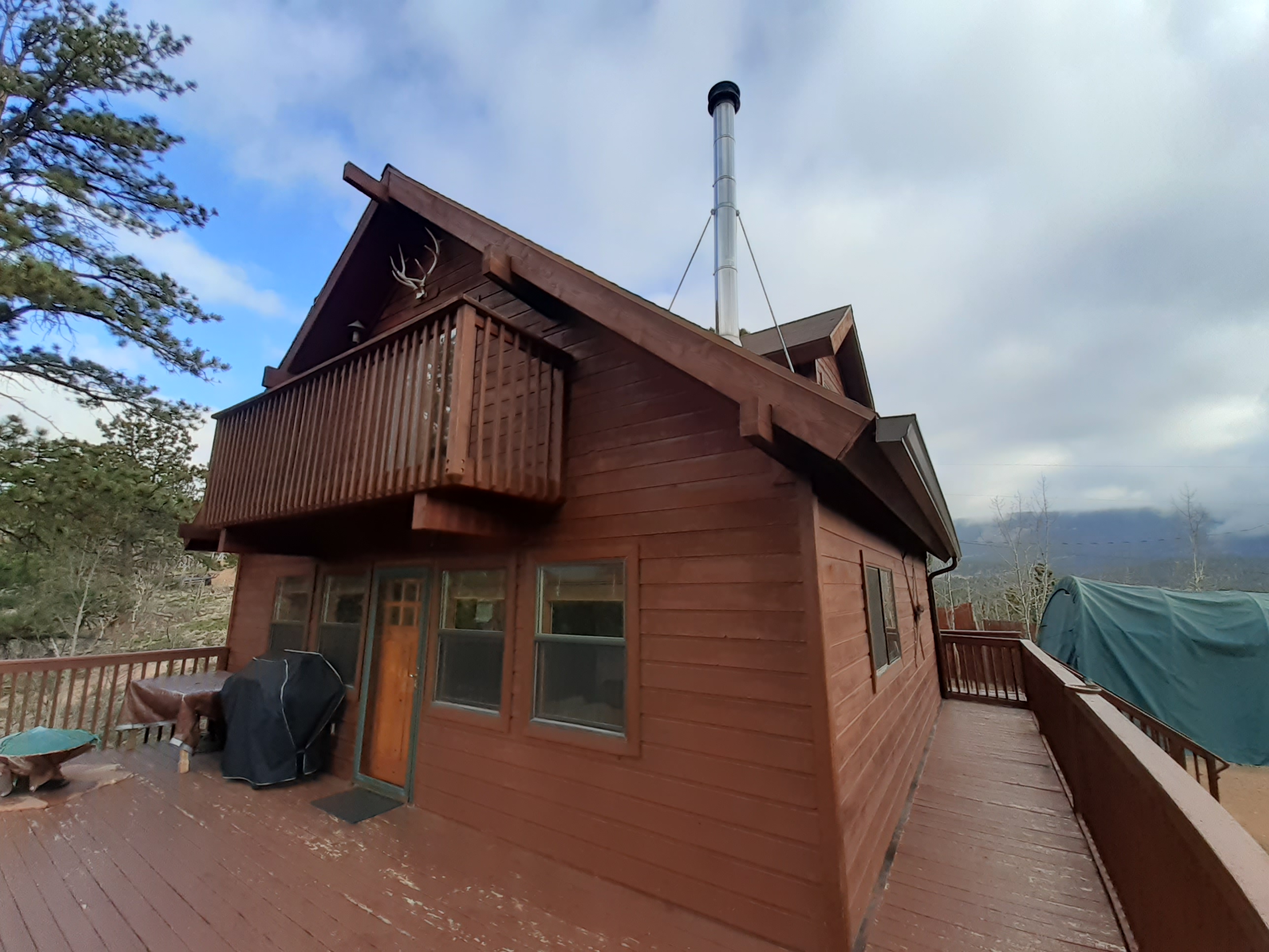 Bailey, CO. Simonton vinyl windows bronze exterior 