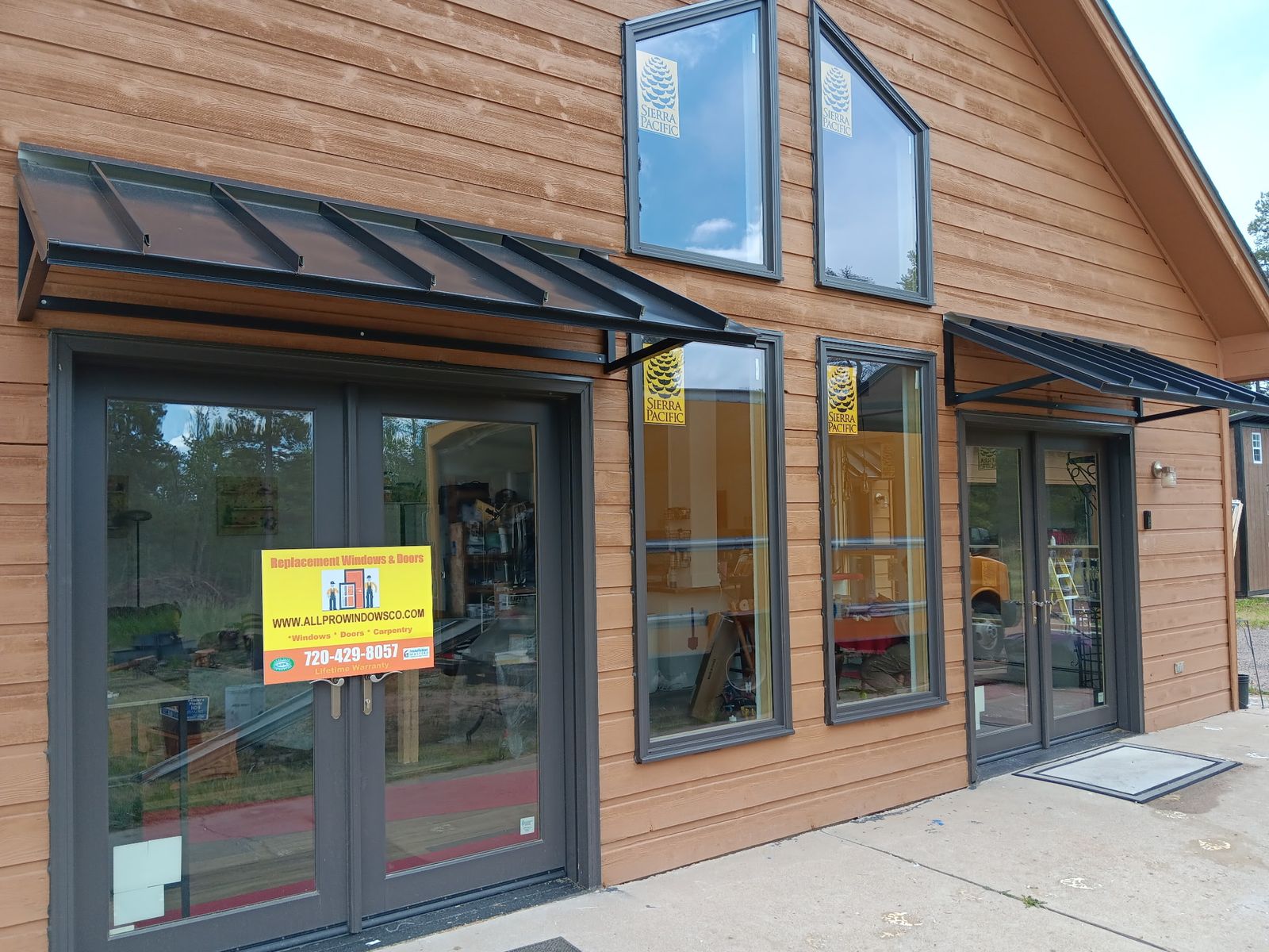 Sierra Pacific H3 Series Hybrid Wood-Clad Bronze Exterior, Pine Interior, Location Conifer, CO